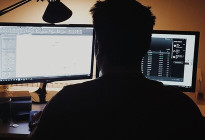 Schermgebruik en tieners: waarom minder gebruik leidt tot een betere slaap?