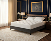 Hybride Comfort-matras 160x200 cm Oli, geplaatst in een slaapkamer